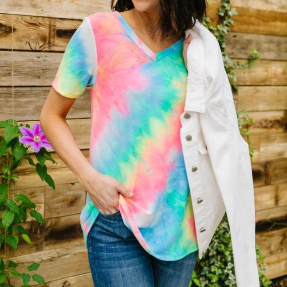 Women Top Do Or Dye V-Neck - Picture 2 of 5